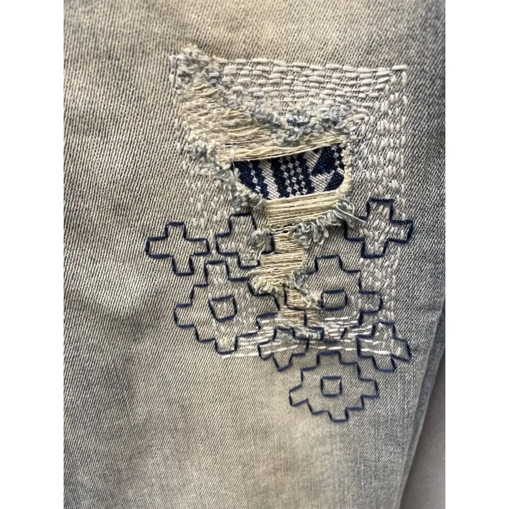 Lane Bryant Women's Faded Blue Jeans Capri/ Patchwork Sz-16 SKU 3455 - Image 2