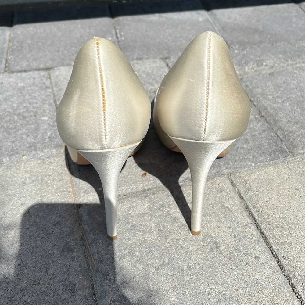 Wedding Jeannie Shoes Ivory 8 1/2 - Image 6
