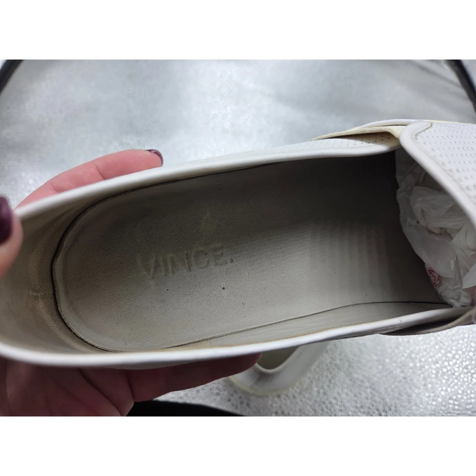 VINCE Ivory Bone Perforated Soft Leather Slip On Sneakers Size 9 Shoes - Image 10