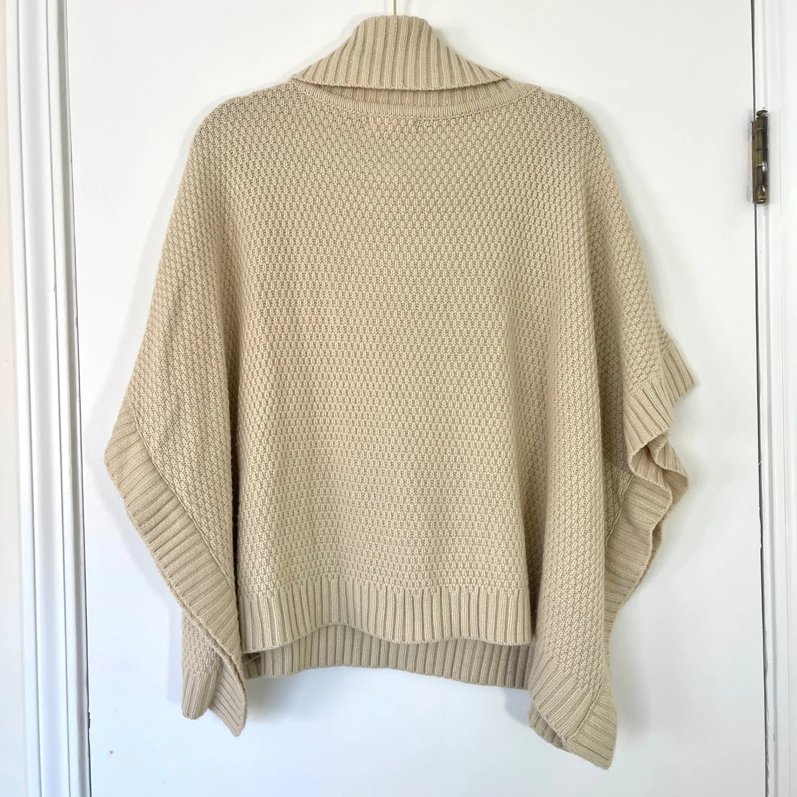 ILLA‎ ILLA Women's Beige Turtleneck Poncho Sweater Knit Small - Image 5