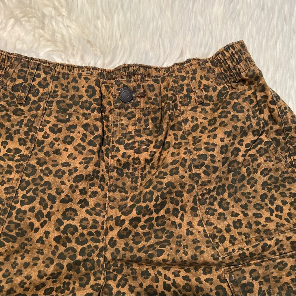 No Boundaries Canvas Cargo Pants Animal Print M 8-10 - Image 5