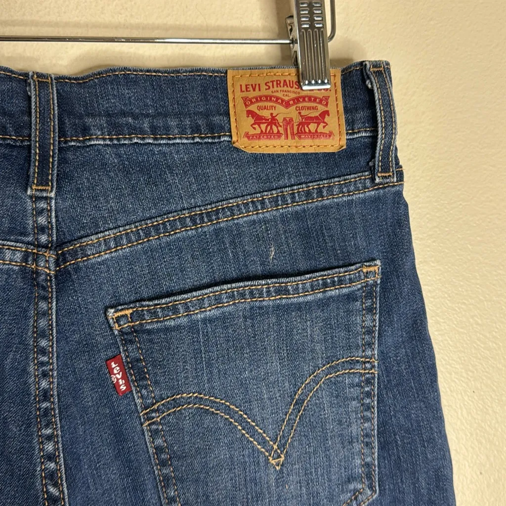 Levi’s ladies micro cut off denim booty shorts size 27 festival cute concert - Image 5