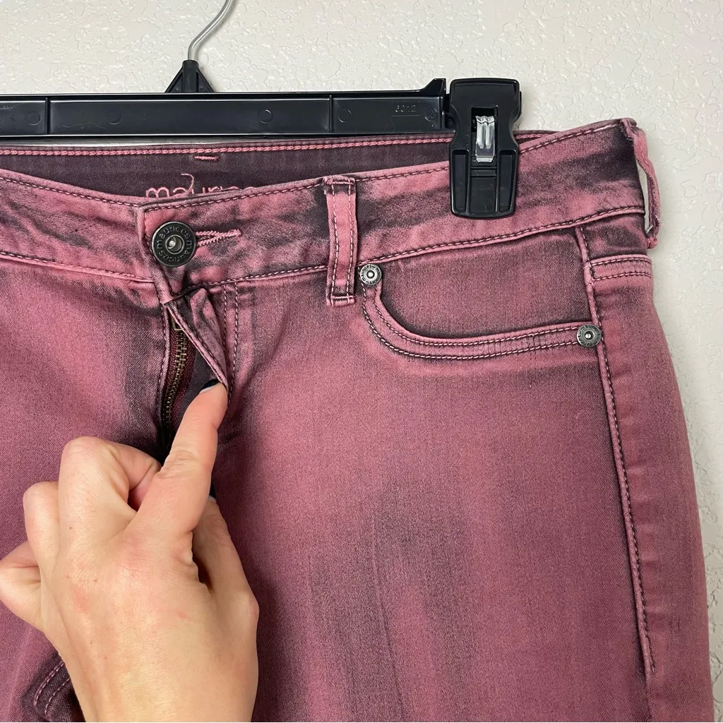Maurices Women's Burgundy Skinny Jeans Size M - Image 4