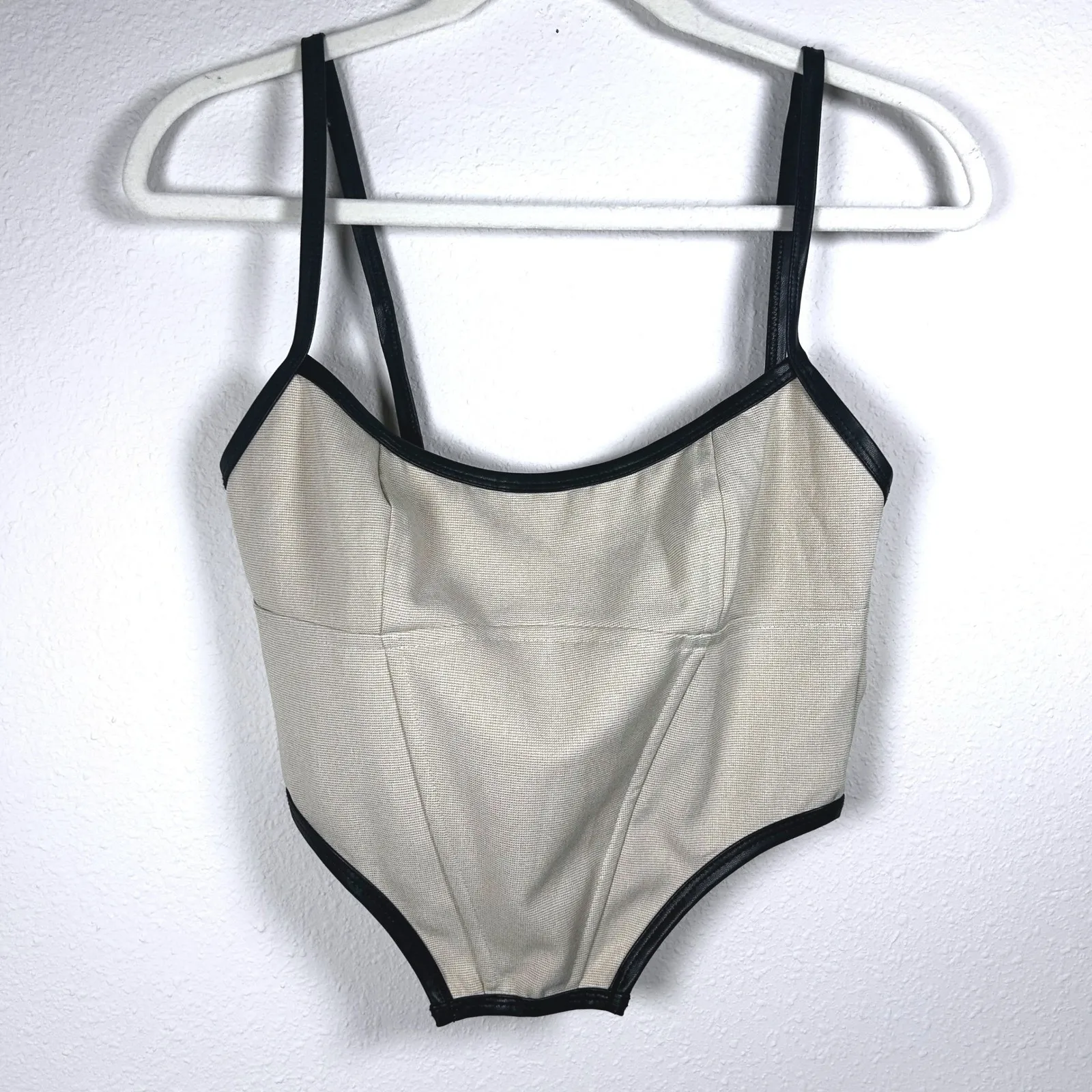 White Fox‎ Boutique Corset Bodysuit Bra Top Sleeveless Black Trim Beige Medium - Image 2