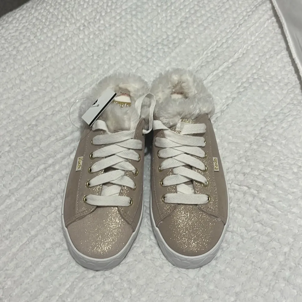 New Kate Spade x Keds Women’s Rose Gold Sparkly Furry Mules Slides Size 6 NWT - Image 3