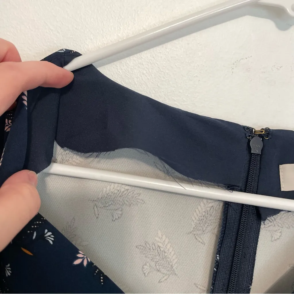 ANN TAYLOR LOFT Navy Blue Feather Print Dress V-Neck Cap Sleeve Boho Fit & Flare - Image 8