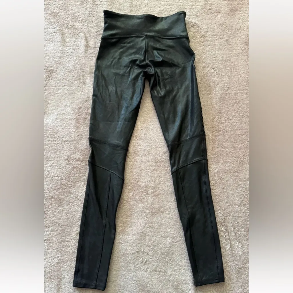 Spanx Women’s Black Faux Leather Moto‎ Leggings Size Small - Image 3