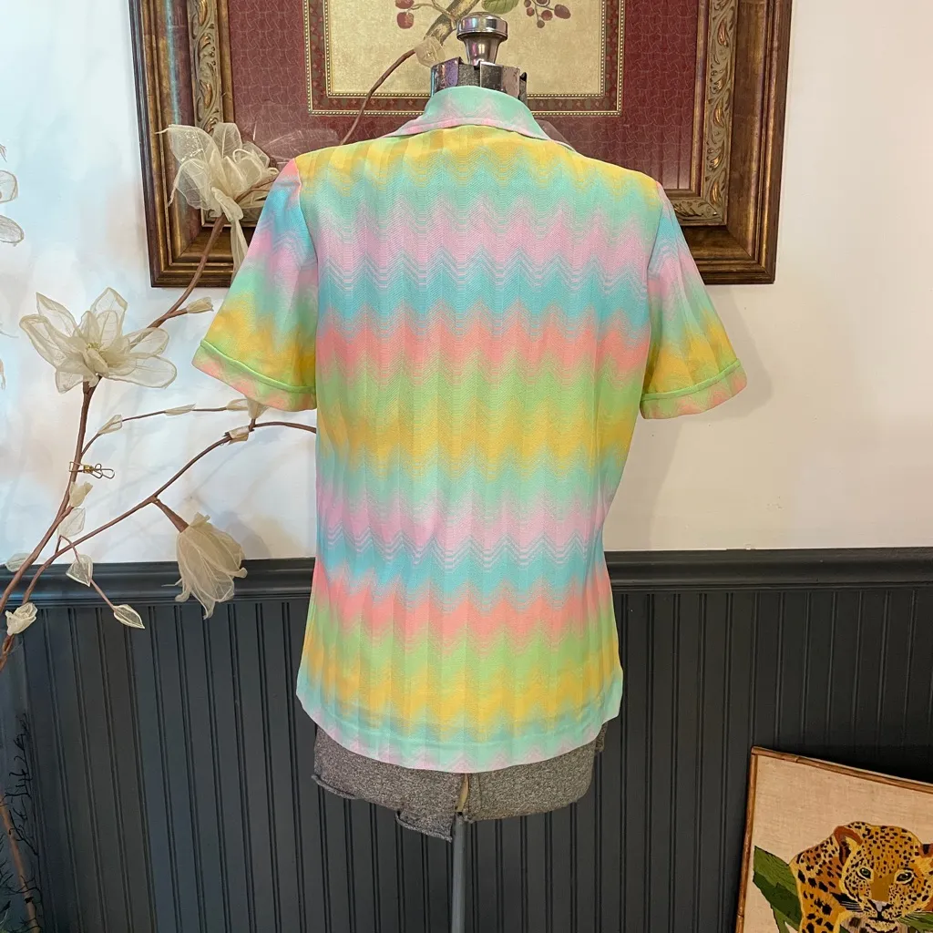 Vintage 70s Sunny South Retro Rainbow Chevron Button Up Blouse & Tank Set 💛🎀 Pink Size M - Image 11