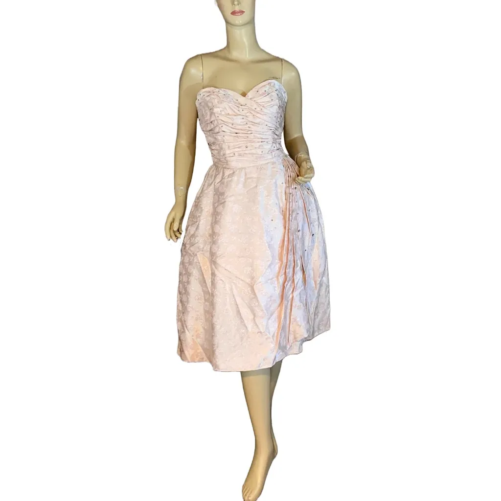 VINTAGE 1960'S PINK AND SILVER BEADED FLORAL PRINT UNION MADE COCKTAIL DRESS (S) - Image 6