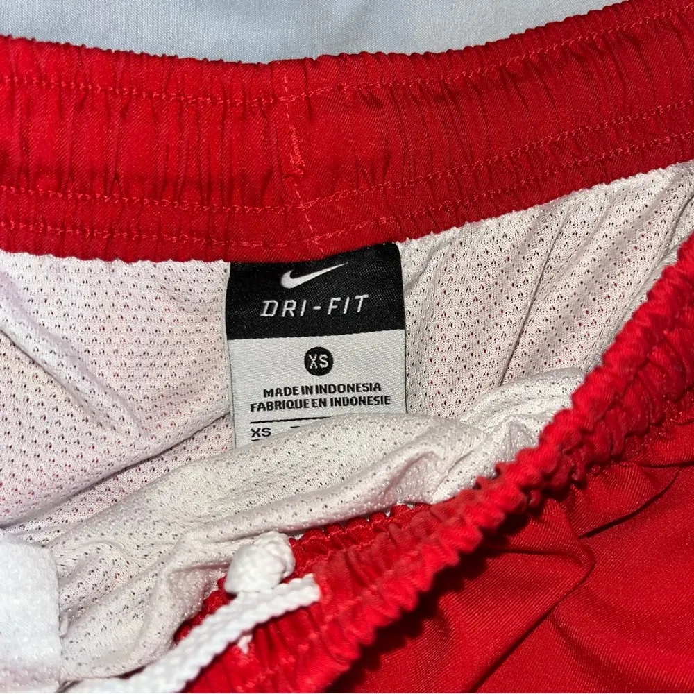 NIKE red & white tempo Dri Fit shorts, adult size XS, lined - Image 3