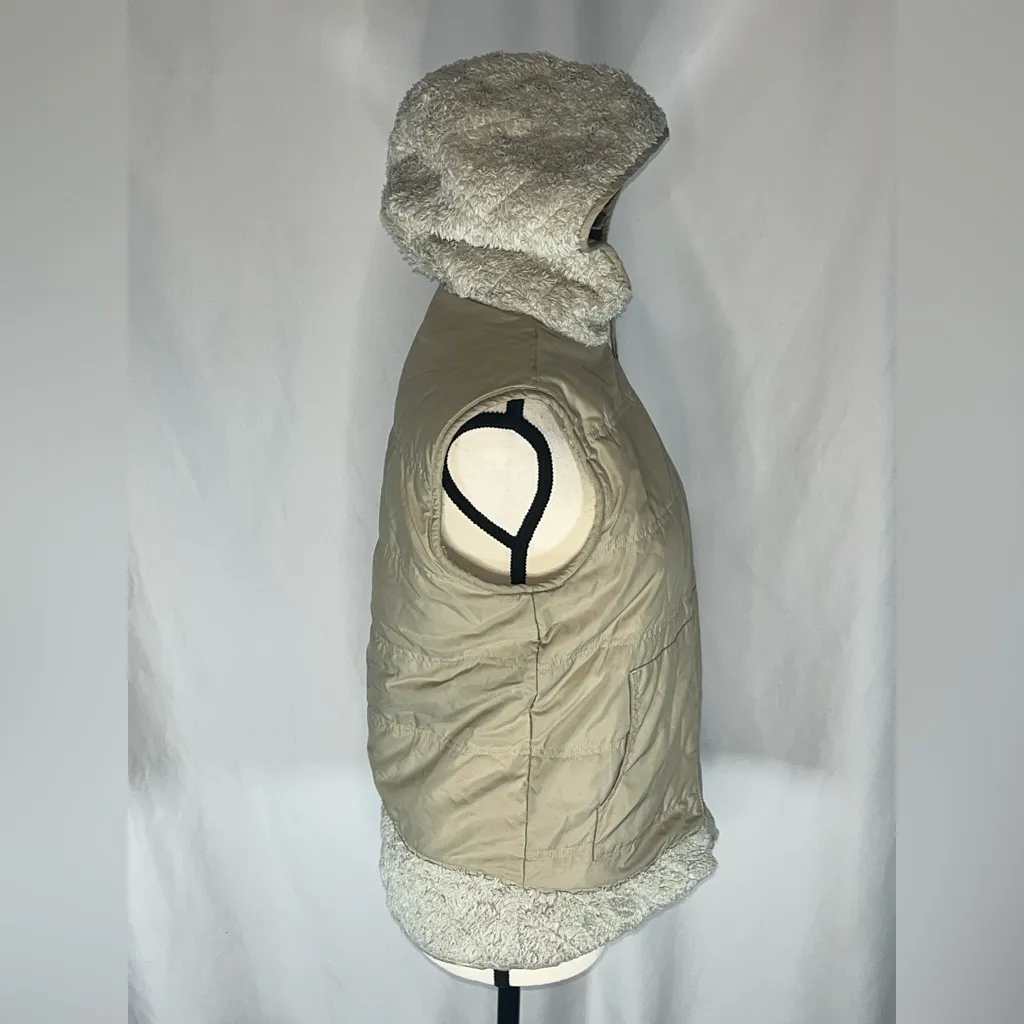 Patagonia Women’s  Reversible Hooded Vest  Fleece Sherpa Quilted Puffer - Image 7