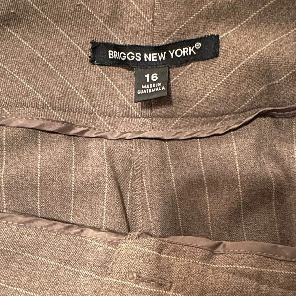 Briggs New York Greenish/Gray Pinstriped Petite Dress Pants - Image 4