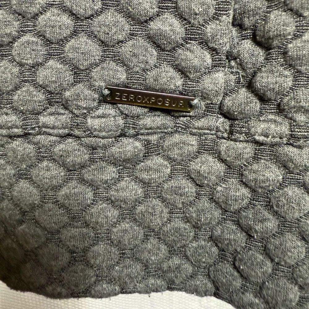 ZeroXposur Gray Tunic with Textured Pattern Size Large - Image 2