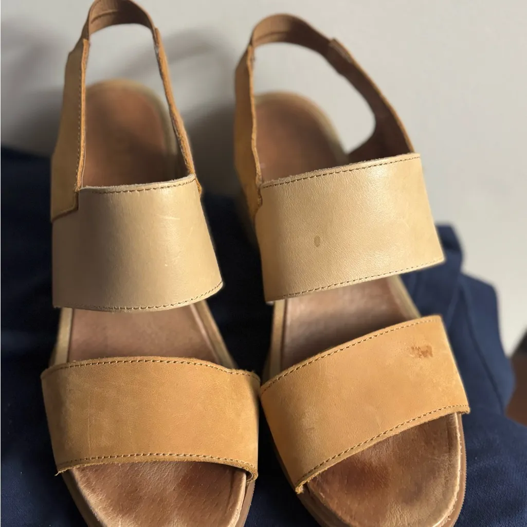 Sorel - Joanie II Slingback Wedges in Camel Brown - Image 6