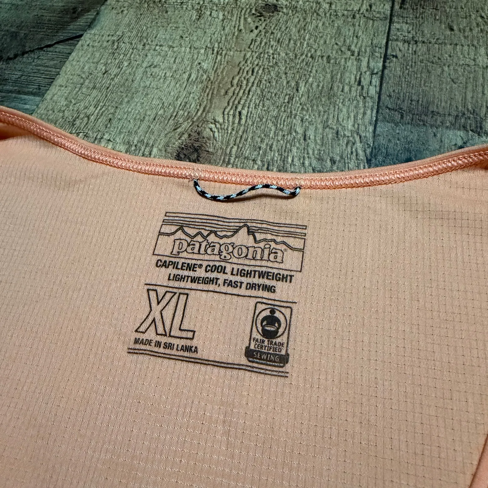 Patagonia Women's Orange Capilene Cool Lightweight Longsleeve Top Sz XL Outdoors - Image 5