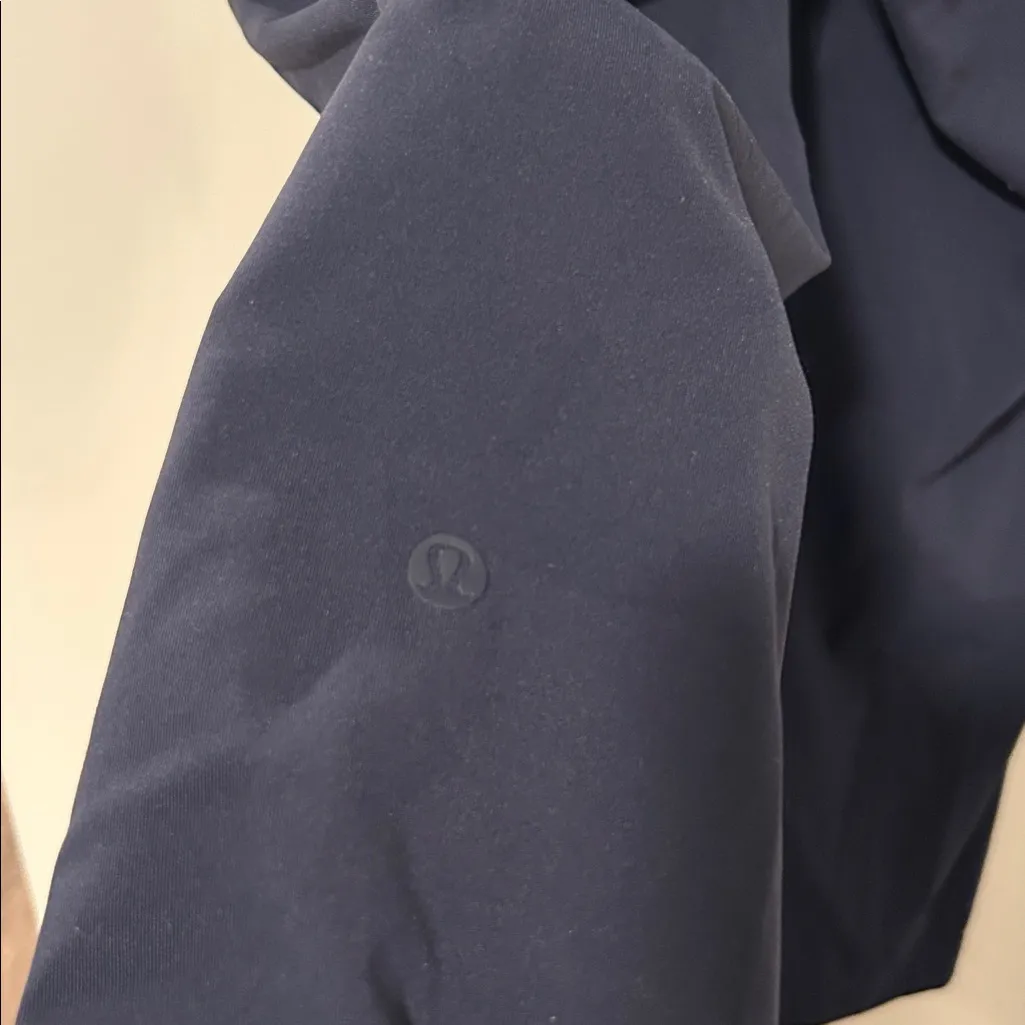 Lululemon Navy Blue On The Fly Jogger Pants Travel Athletic Hiking Size 2 - Image 5