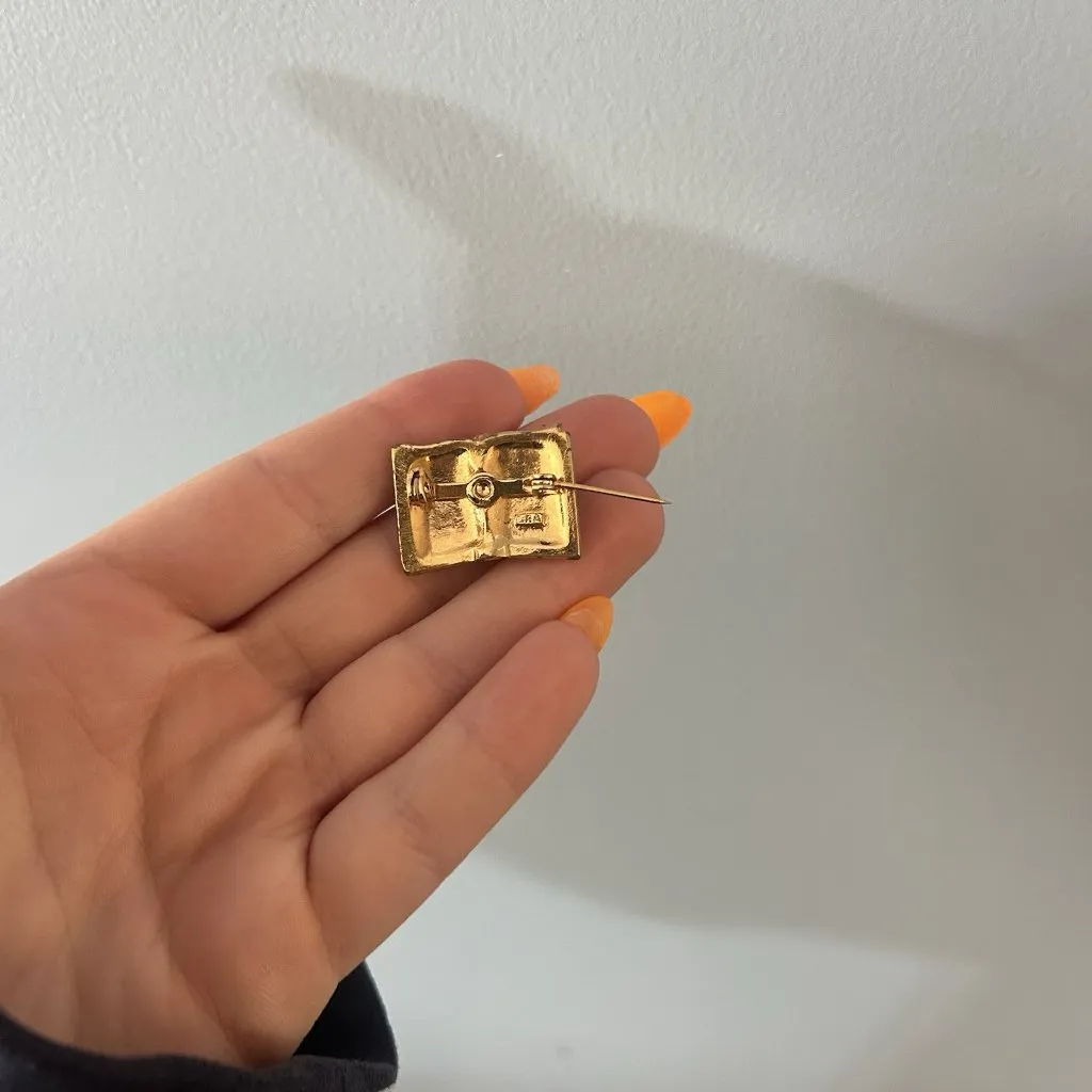 Vintage Holy Bible Rhinestone Jewel Open Book Religious Brooch Signed RA Gold - Image 6