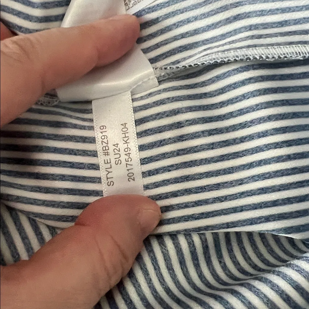 JCrew Factory Navy Pinstripe Sleeveless Blouse Size Medium - Image 7