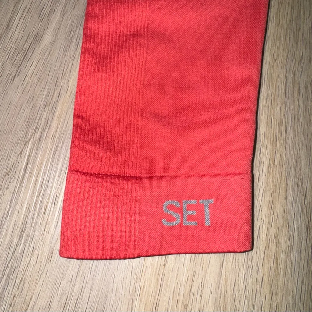 Set Active Bright Coral Pink Athletic Leggings - Size Medium - Image 4