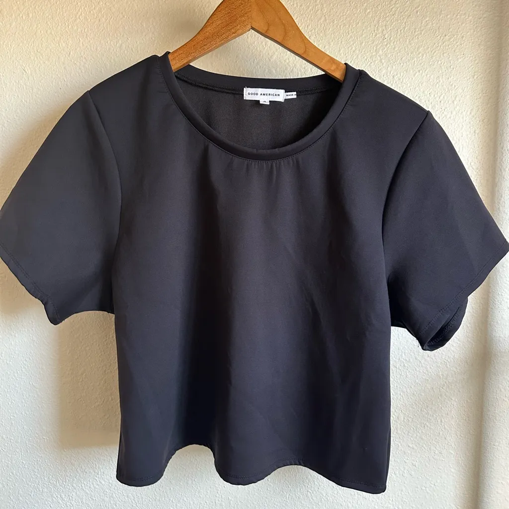 GOOD AMERICAN Black Sculpt Swim Crop Top. - Image 2