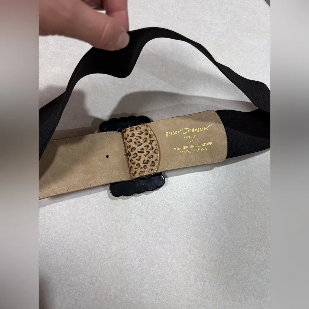 Betsey Johnson Leopard Print Belt with Black Buckle Trim Genuine Leather Sz M\L - Image 4