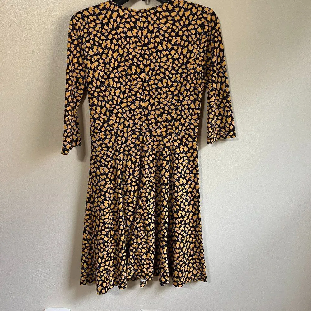 Lark & Ro medium dress Gold - Image 2