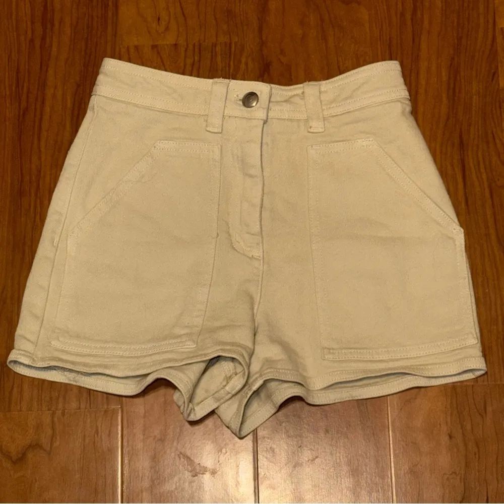 ARITZIA Wilfred Free Julia Twill Shorts High Rise Tan size 00 - Image 2