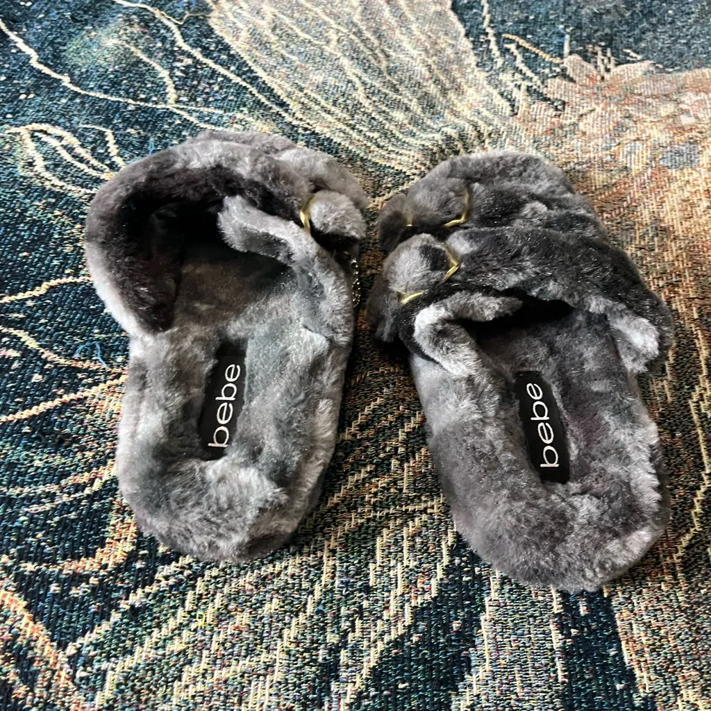 Bebe Plush Gray and Gold Faux Fur Slippers Slides SZ 7 Soft Sandals Rhinestone - Image 6