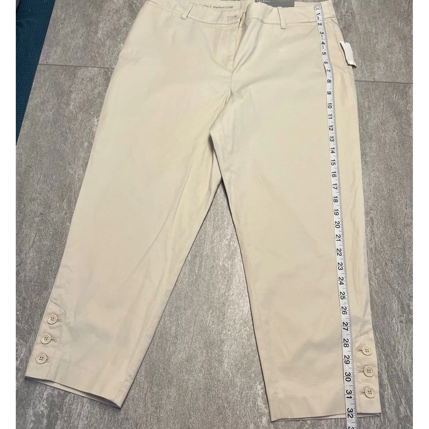 Talbots SZ 10P  Perfect Crop Tan/Beige 3 Button Detail, Stretch, Summer Vacation - Image 3