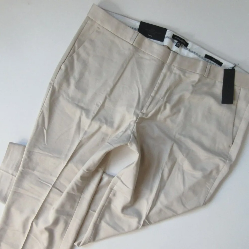 NWT Banana Republic Avery Fit in Khaki Viscose Wool Ankle Crop Pants 20L - Image 2