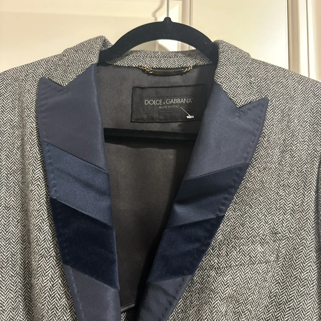 Dolce & Gabbana Gray Blazer with Navy Lapel - Image 2