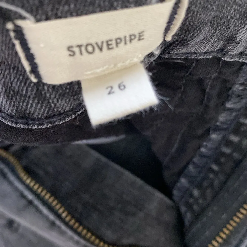 Madewell Stovepipe Jeans in Banberry Wash Raw-Hem Edition Size 26 - Image 8