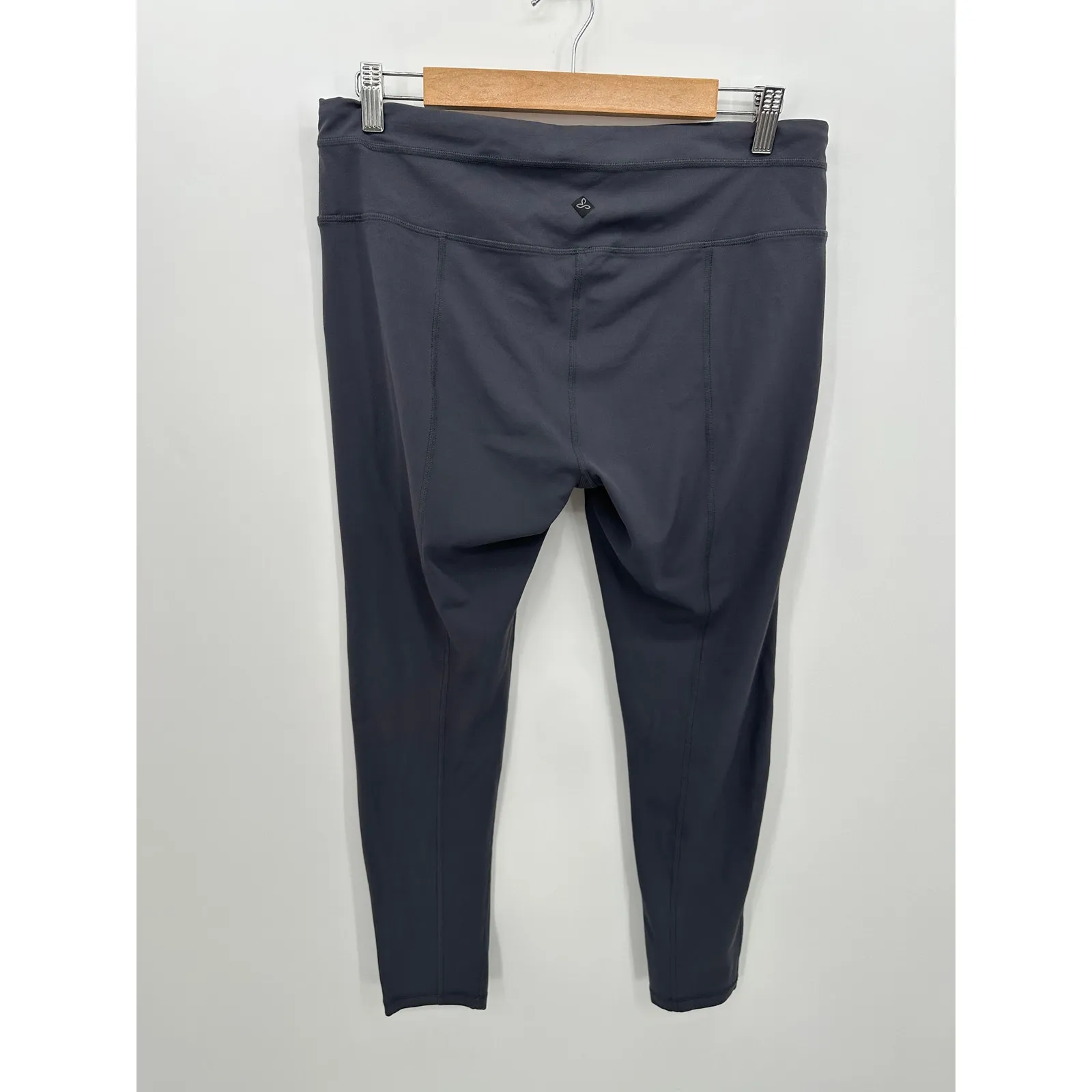 Prana Momento 7/8 Leggings Womens Size XL NWT Coal Gray Workout Gym Lounge - Image 2