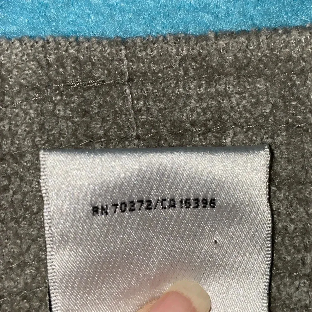 LIZ CLAIBORNE chenille soft bucket hat gray metal logo vintage NEW size osfa - Image 7