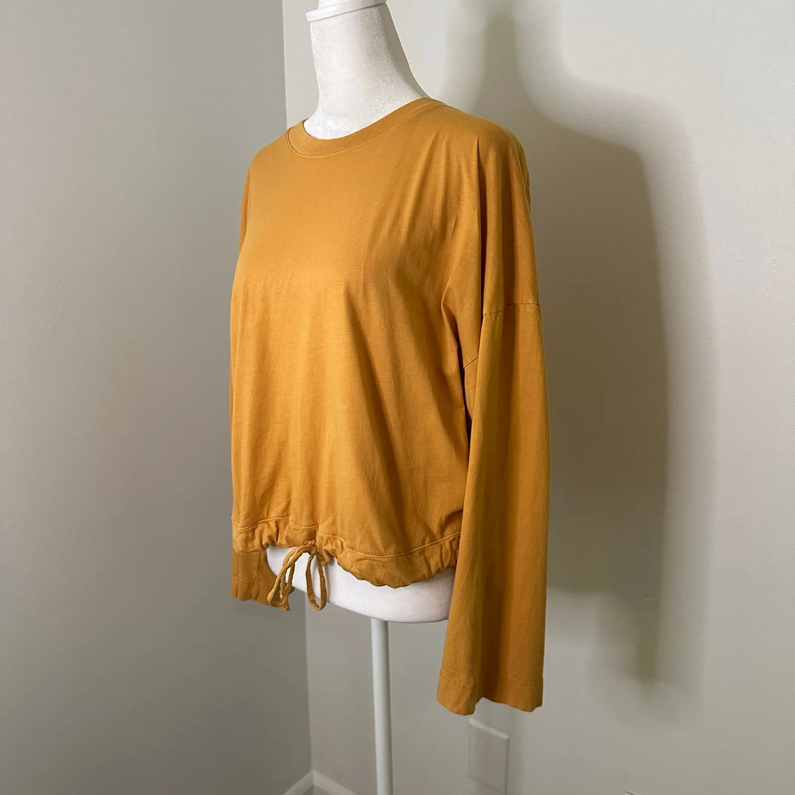 Wilfred dark yellow long sleeve cotton casual crop top size L - Image 3