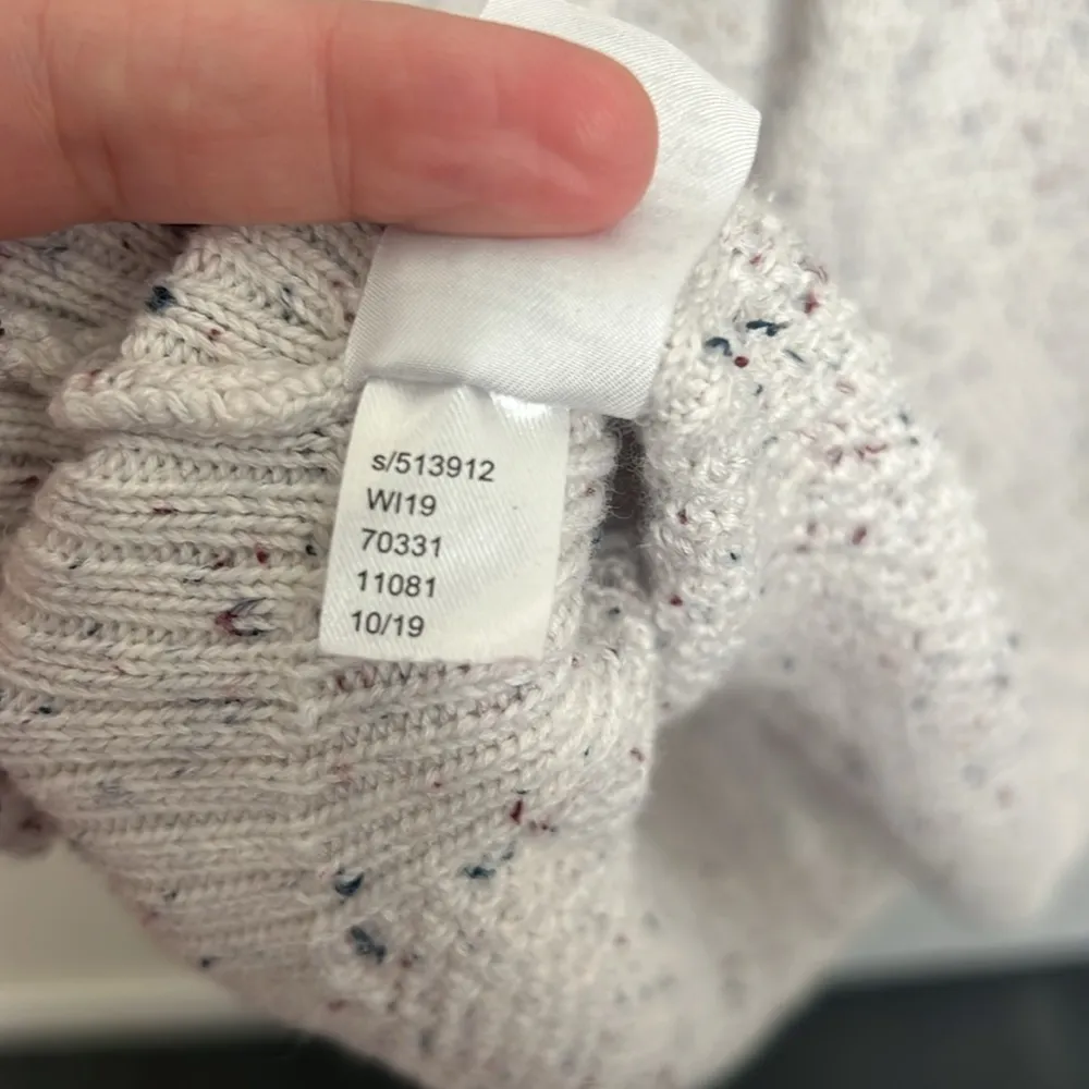 Loft outlet whitish/grayish sweater size large - Image 5