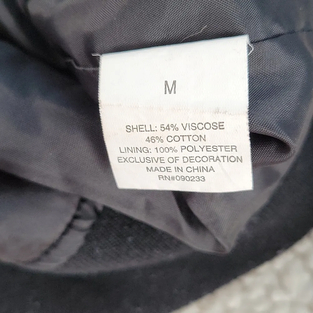 Kendall & Kylie "Lost In Love" Black Jacket with Roses Junior's Size M - Image 6