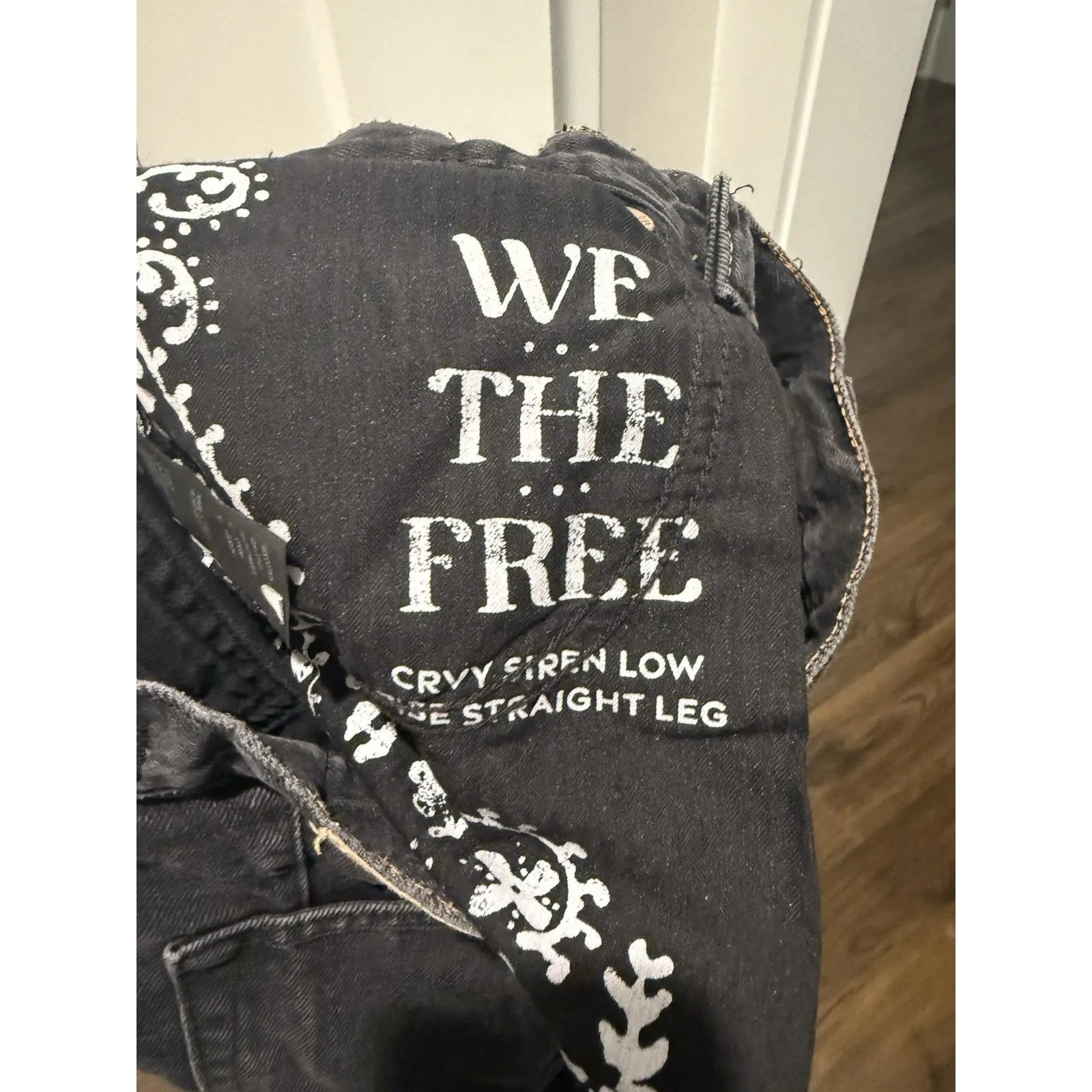 We The Free People Jeans 26 Gray Curvy Siren Low Rise Straight Stonewash Button - Image 4