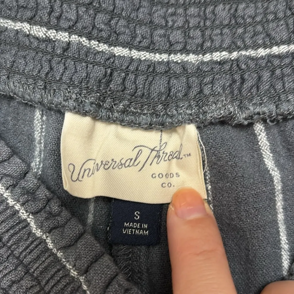 Universal Thread Linen Blend Shorts - Image 3