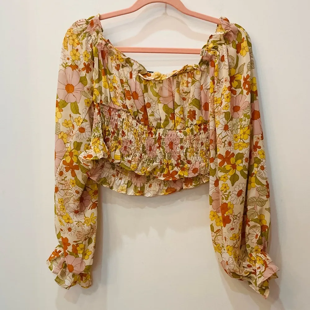 HYFVE La Jolla Floral Smocked Blouse flower power sz Medium - Image 91