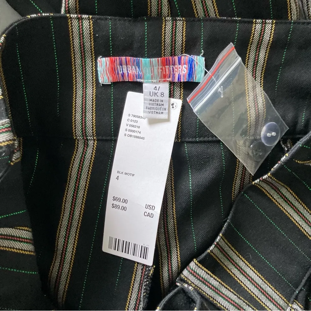 NWT Urban Outfitters Women's Black Metallic Striped Pant Size 4 - Image 8