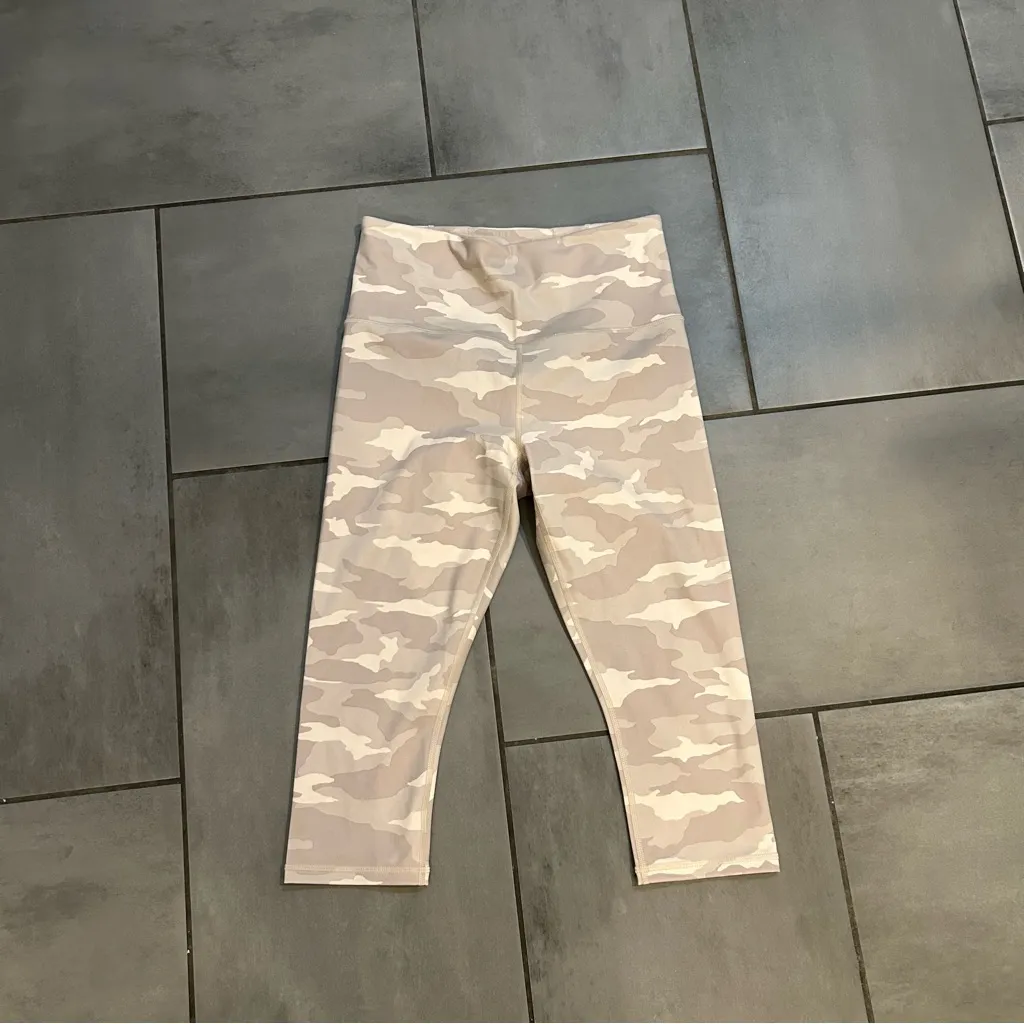 Athleta Elation Camo Crop in Grey Winter - Image 2