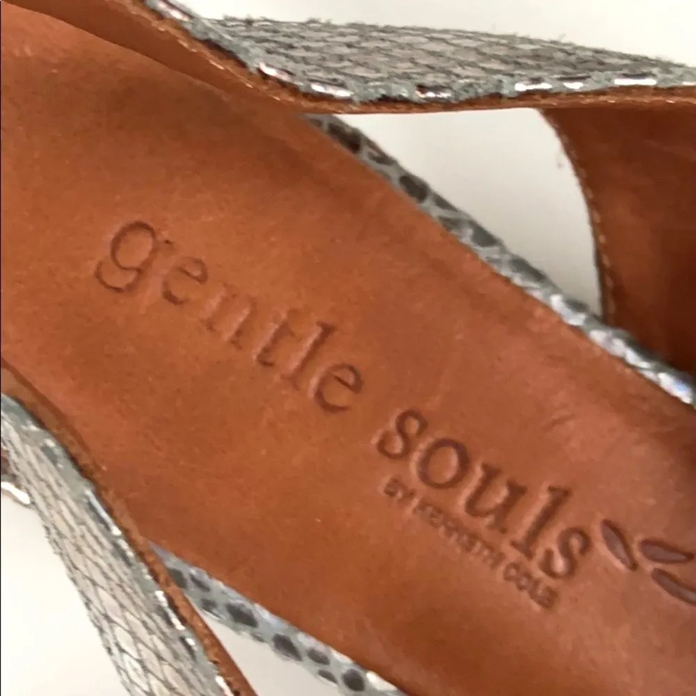 Like new Gentle Souls leather shoes - Image 3