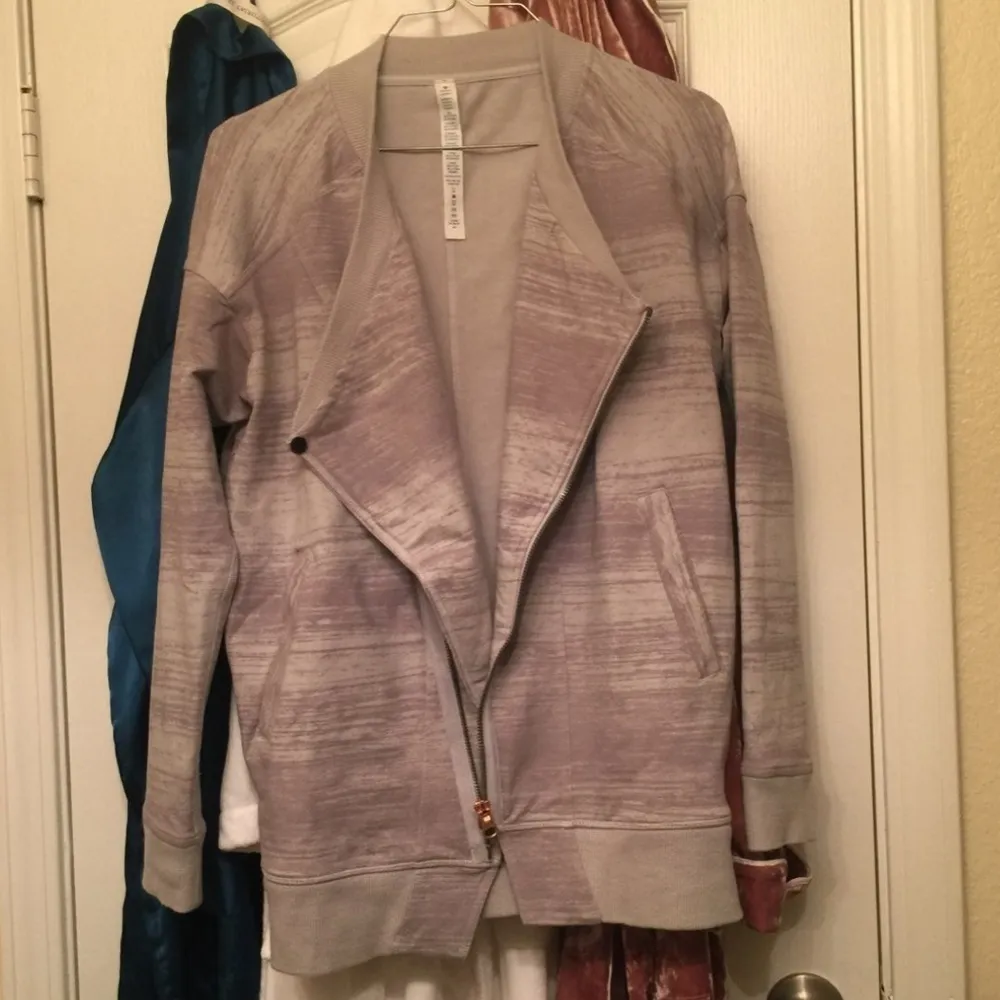 Lululemon Mika bundle wrap - Image 4