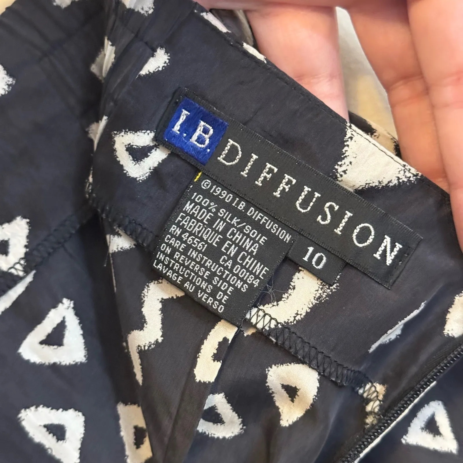 Vtg I.B. Diffusion Shorts Black 10 - Image 6