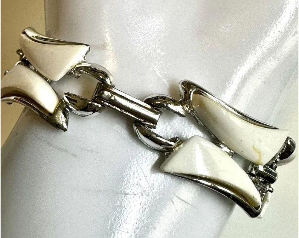 B.S.K. white vintage bracelet White - Image 3