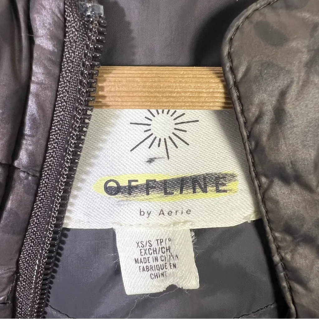 OFFLINE by Aerie Leopard Print Quilted Packable Puffer Jacket Womens XS Brown - Image 7