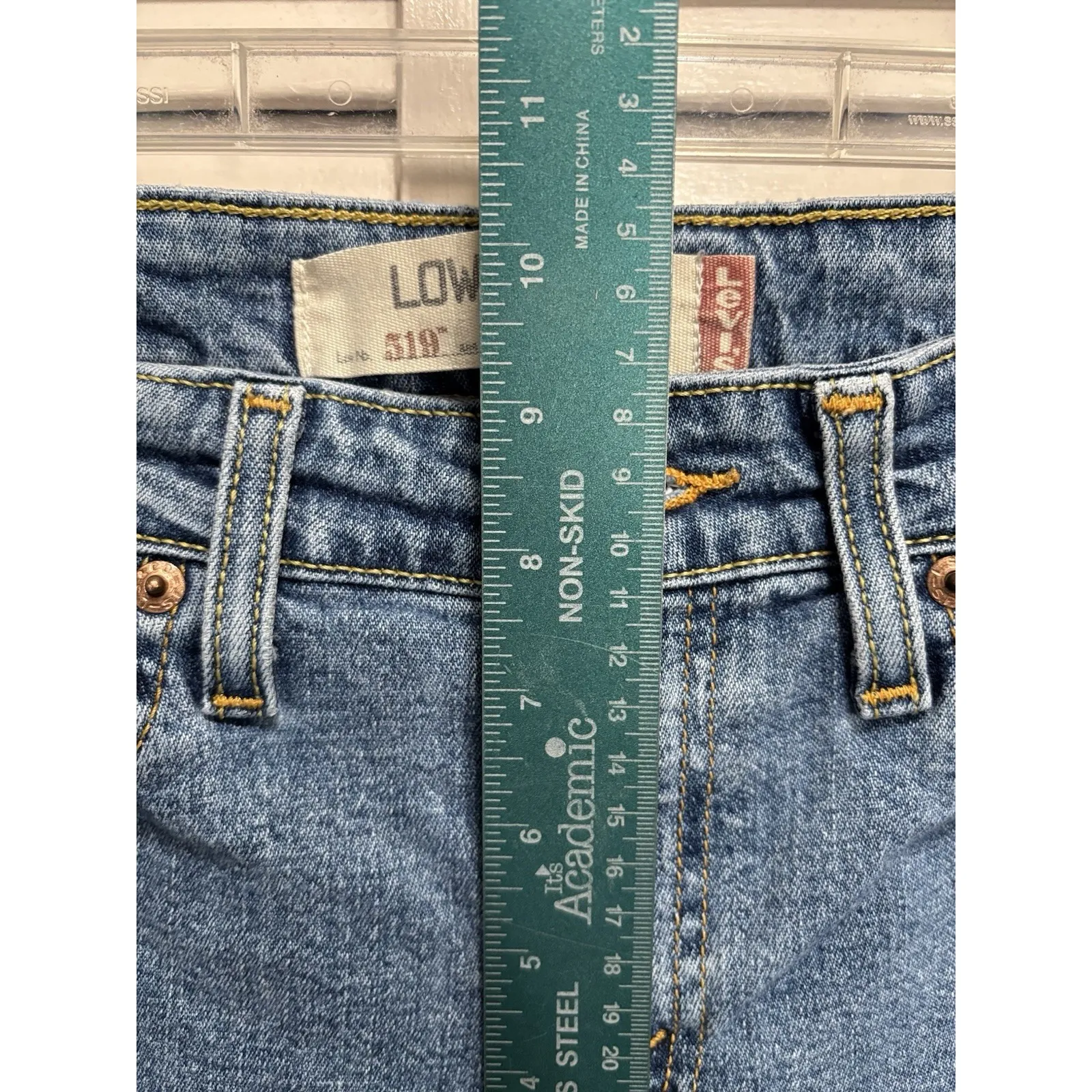 Vintage Levis 519 Flare Denim Jeans Light Wash Size 7S Mid Rise Logo Pockets Y2K - Image 3