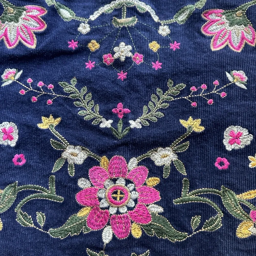 Navy blue corduroy floral embroidered mini skirt with pink accents, size large - Image 3