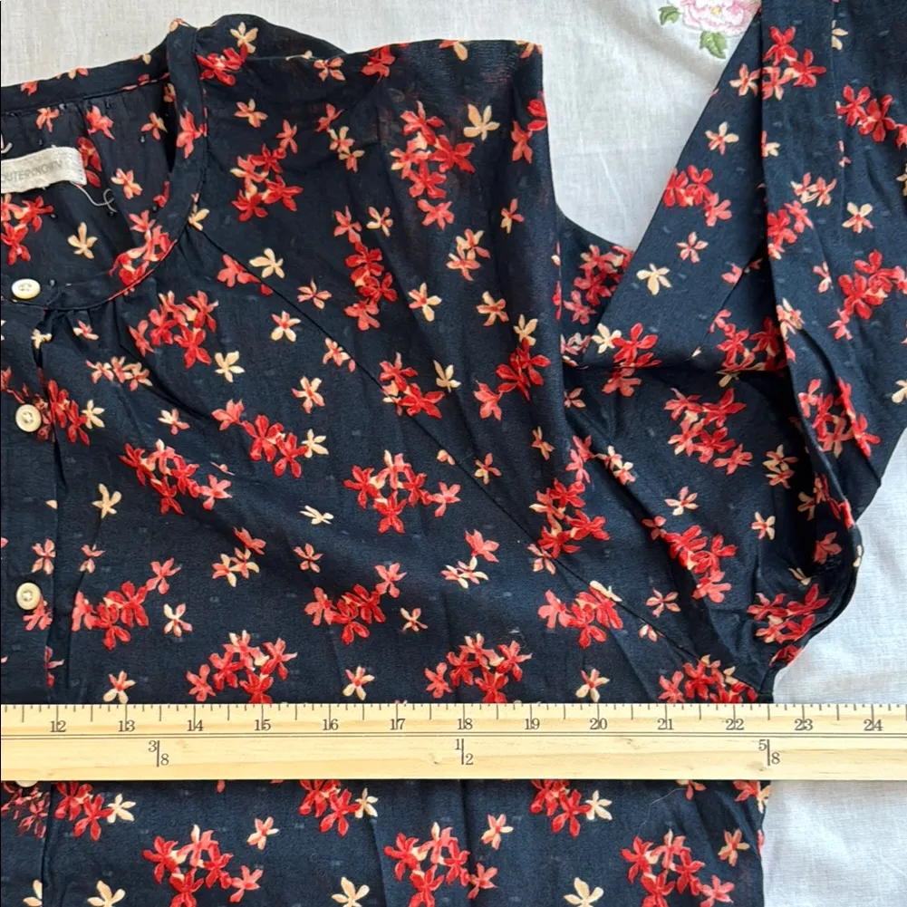 Outerknown Navy and Red Boxy 3/4 Sleeve Button Down Blouse - Image 5